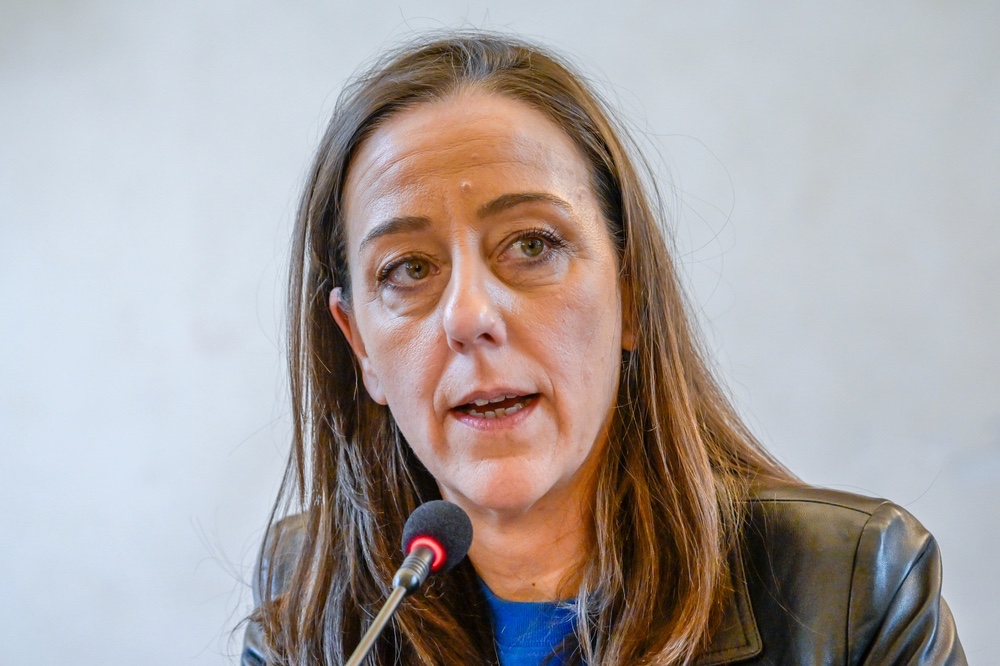 Funaro: “Comuni possano decidere i prezzi d'ingresso dei bus turistici” 