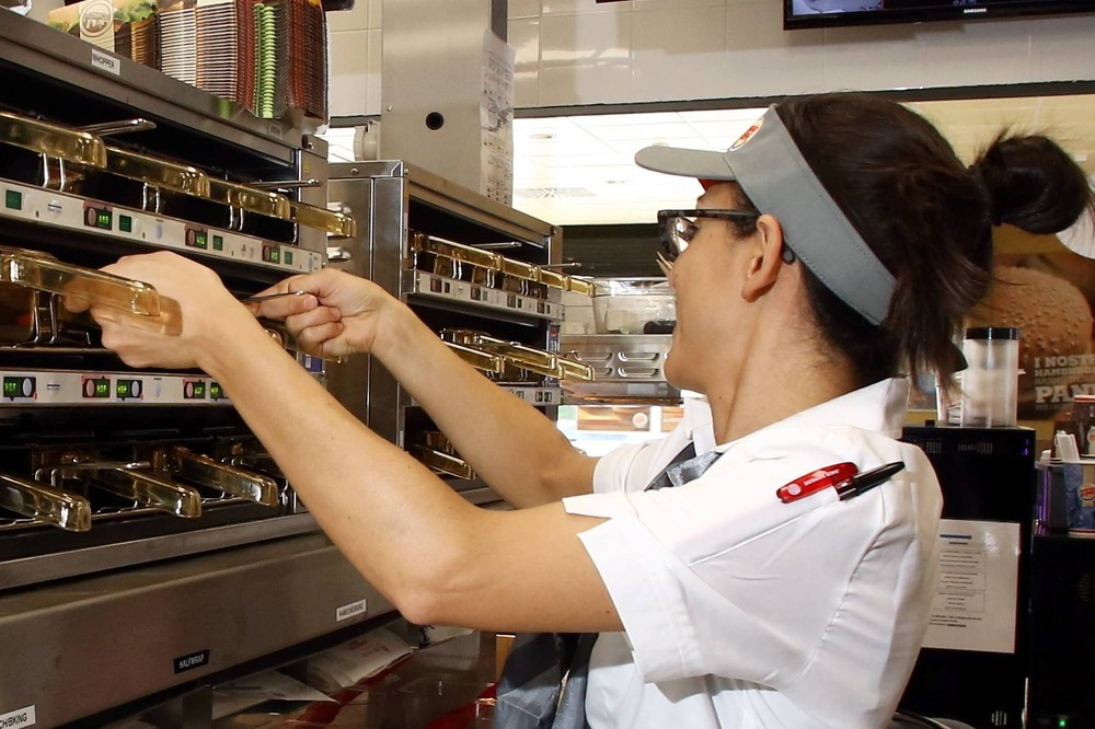 La ristorazione di Campi Bisenzio ricerca mano d'opera: servono operatori Fast Food