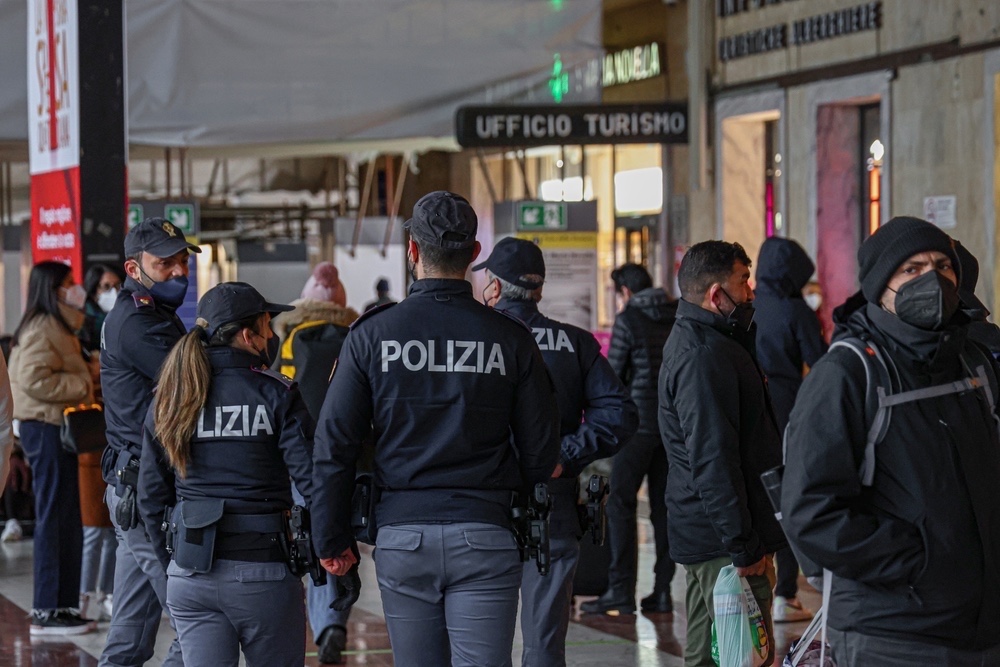 Furti, trovata in stazione donna che deve scontare 21 anni