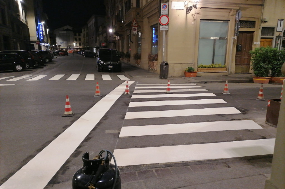 L'attacco della Lega alla Giunta comunale: “Possibile che i cittadini debbano occuparsi della segnaletica scolorita fra Via Carnesecchi e Via San Gervasio?“