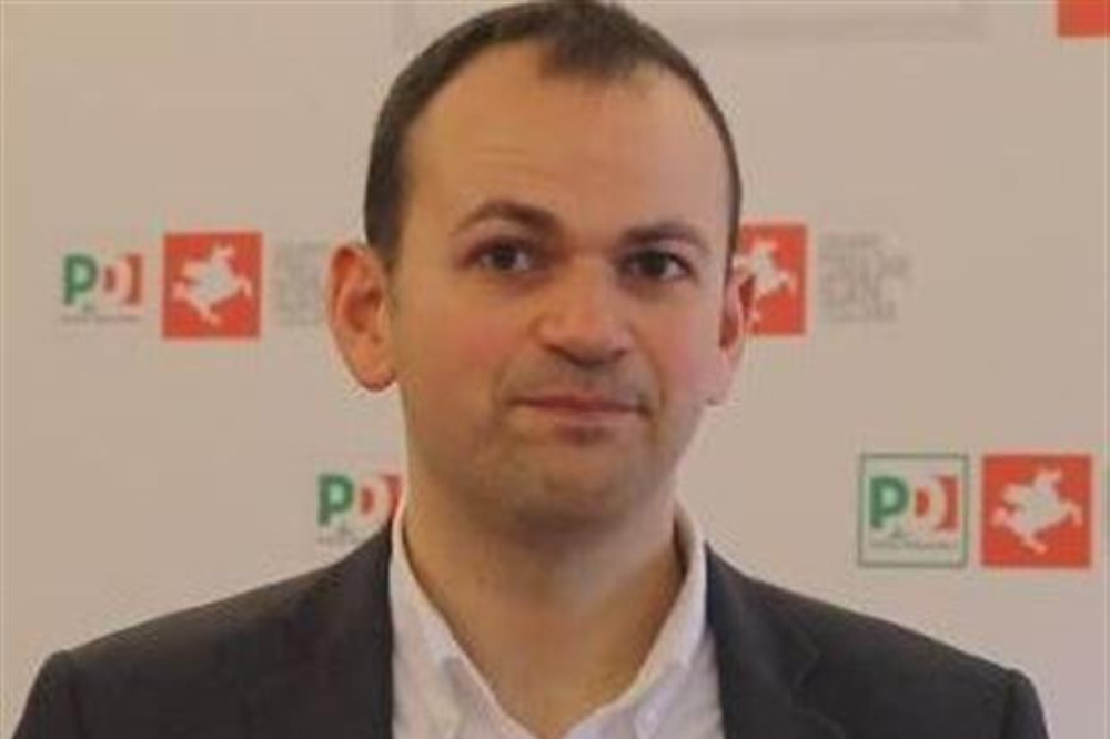 Pd Toscana: “Bene l'ok indirizzi a contratto dirigenza in sanità“