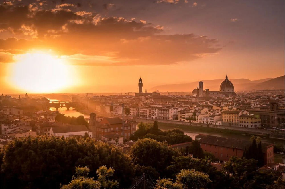 Caldo, a Firenze codice rosso oggi e domani, giallo domenica