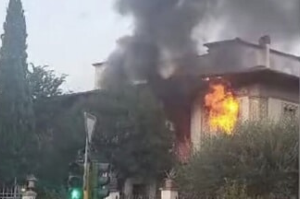 Fratelli d’Italia: “Incendio in Viale Michelangelo. Struttura inadeguata“