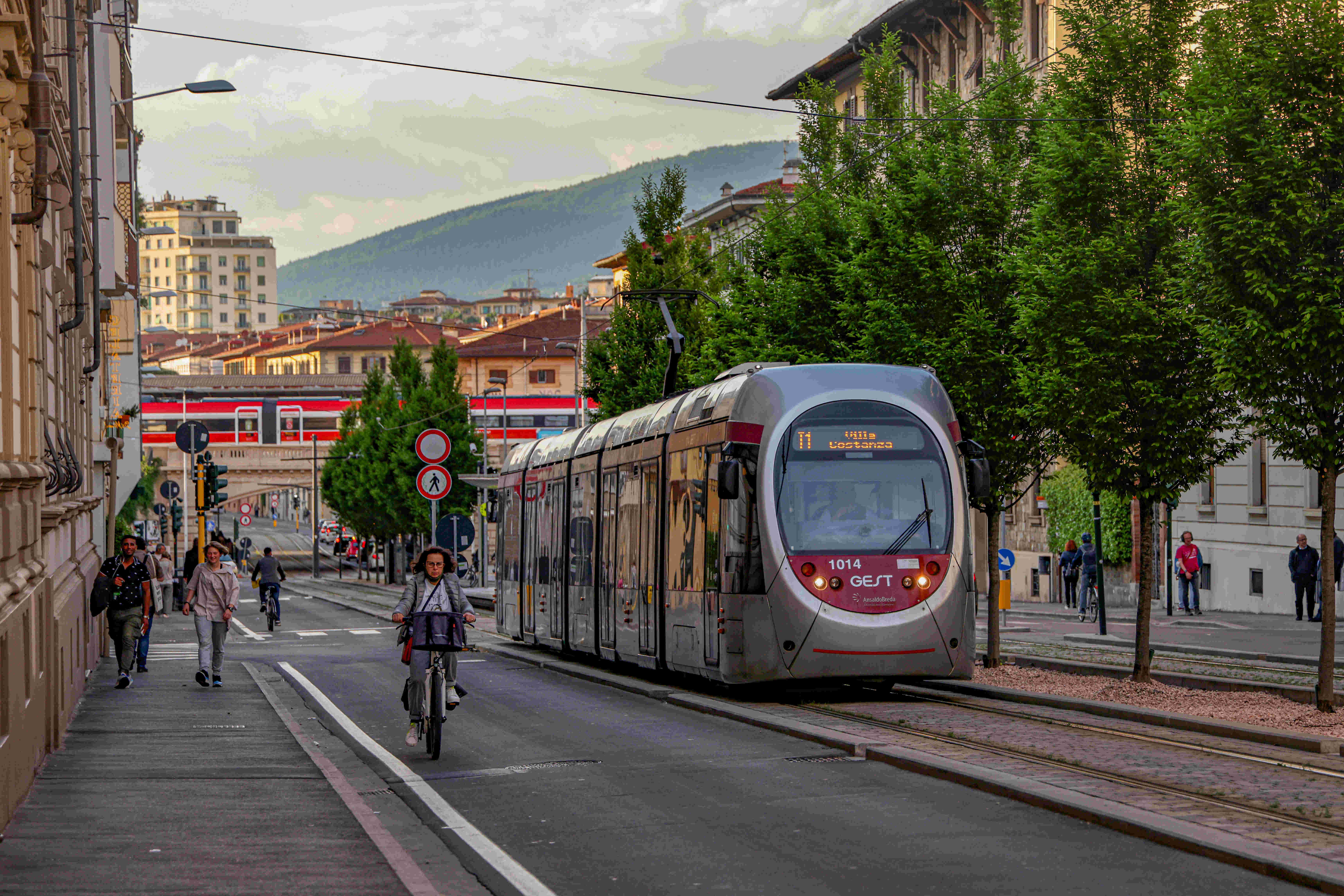 Firenze, per l’Ordine degli Ingegneri le vetture che circolano in città sono troppe
