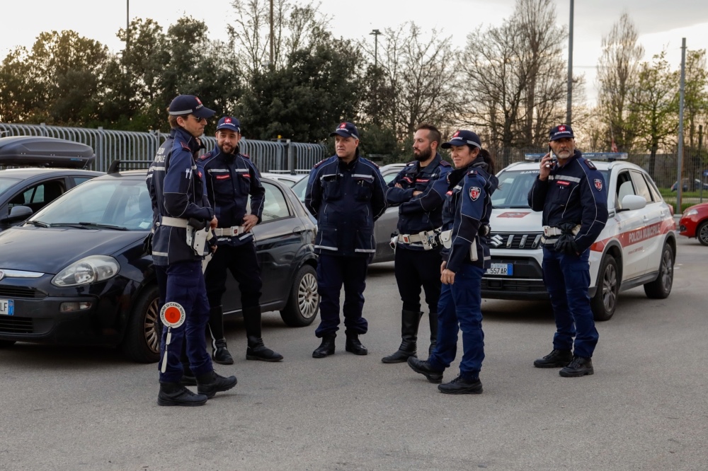 [AGGIORNATA] Colpo in un'azienda di scarpe a Fucecchio, chiodi per bloccare le strade