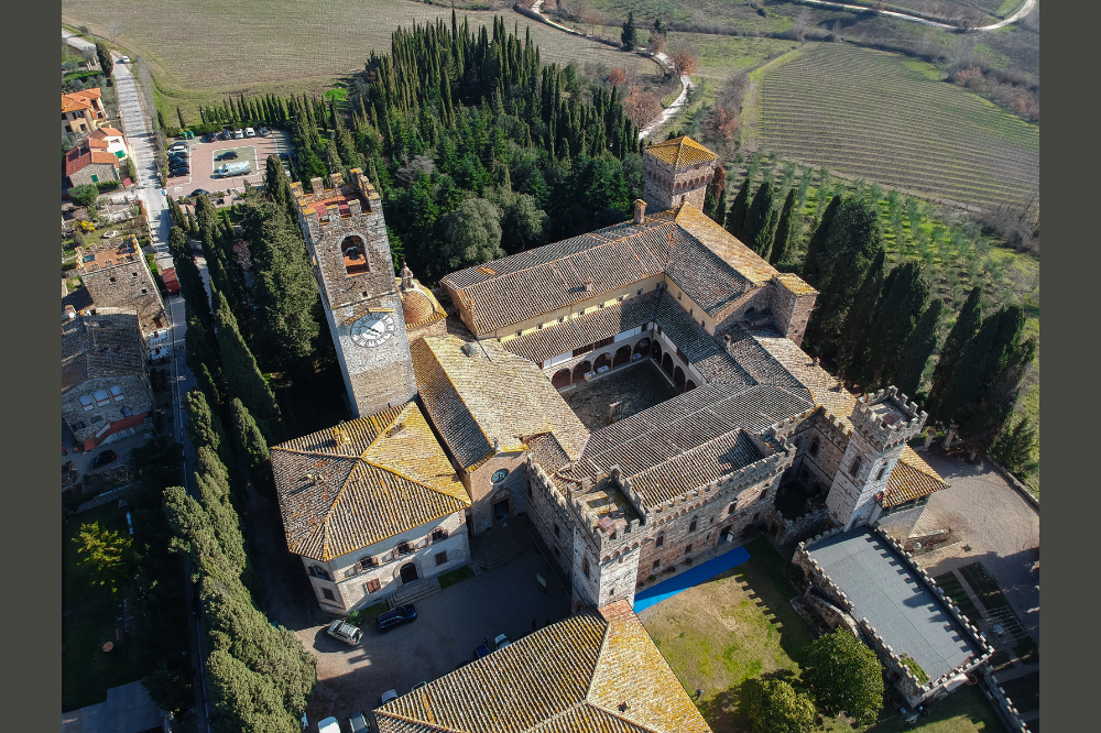Tavarnelle, sono partiti i lavori di restauro degli affreschi dedicati a San Benedetto