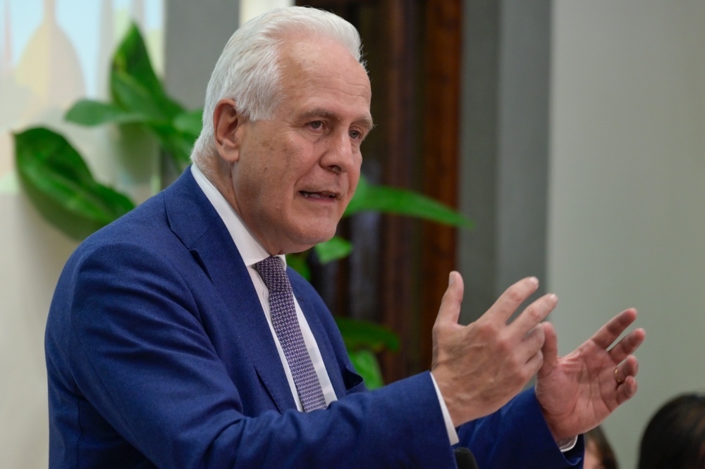 Giani: “Careggi esempio di sanità pubblica e di eccellenza”