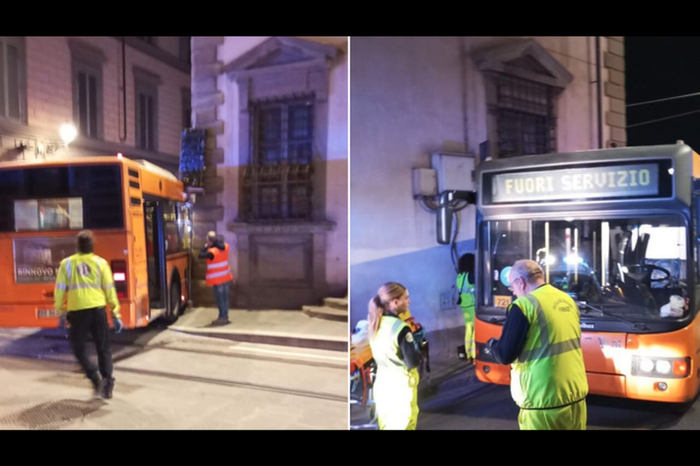 Incastrate contro il muro dal bus che svolta, 2 donne in ospedale
