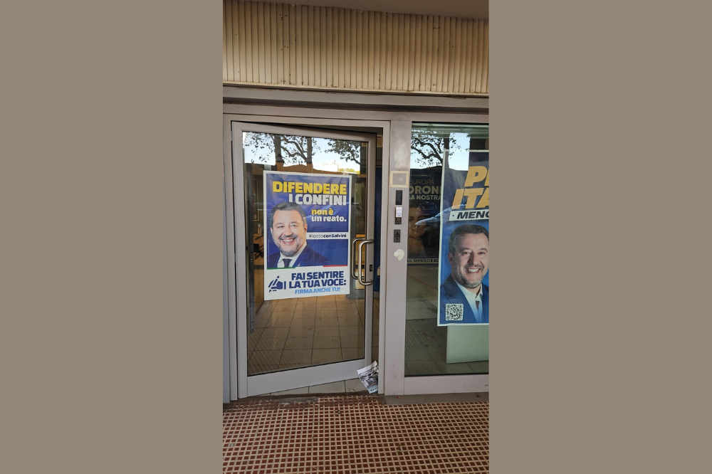 Atto vandalico nella notte contro la sede della Lega a Firenze