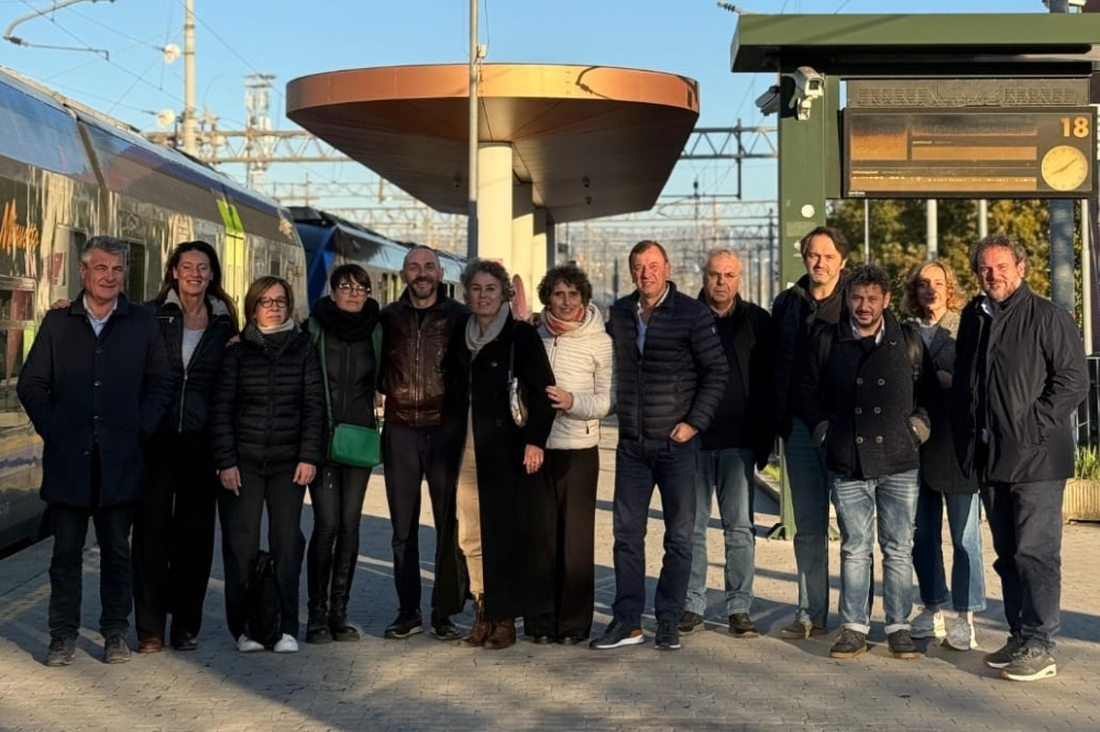 Parte la campagna 'Pendolari in attesa ci vediamo in stazione' promossa dal Pd