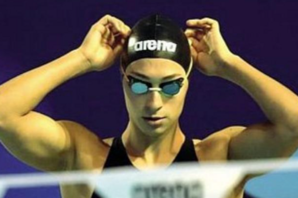 Il bilancio della prima giornata dei campionati di nuoto di Riccione