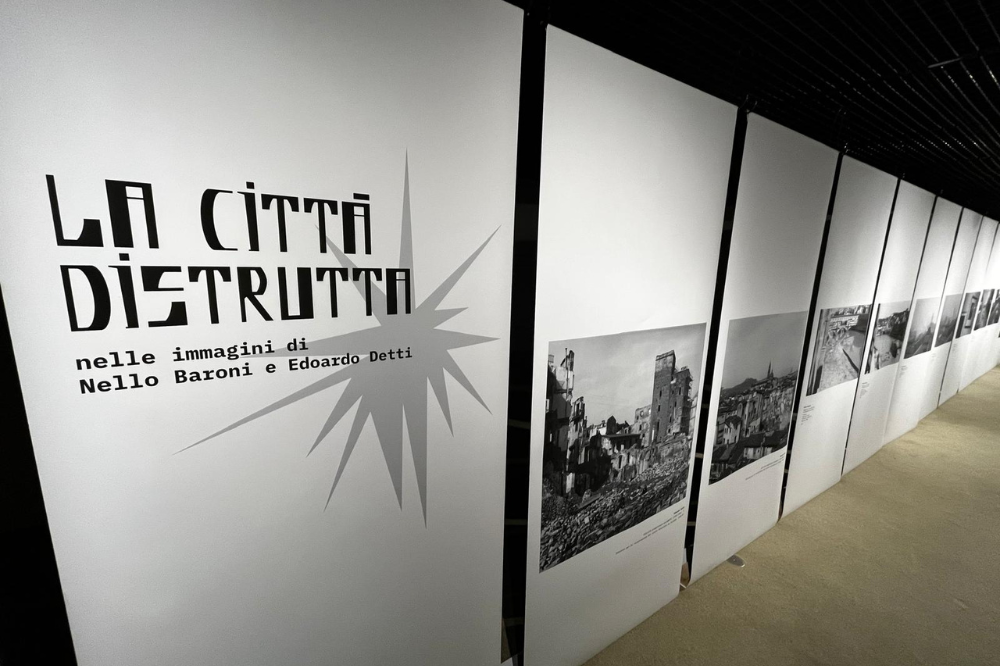 Le foto della ricostruzione di Firenze in mostra all'Archivio di Stato