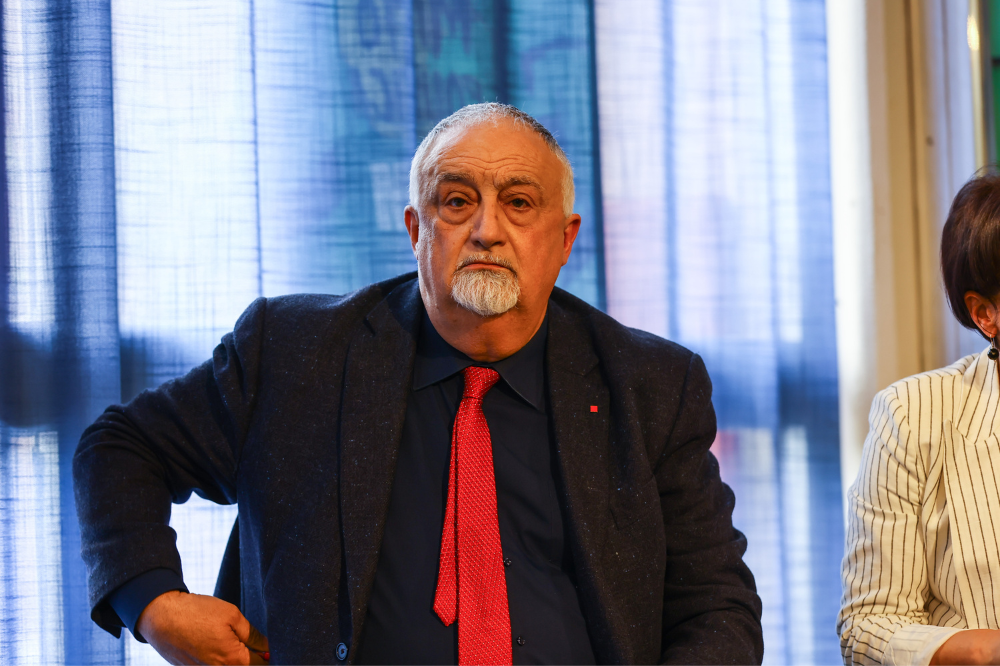 Rossi: 'Con il nuovo accordo la Toscana scommette su solidarietà e sistema pubblico'