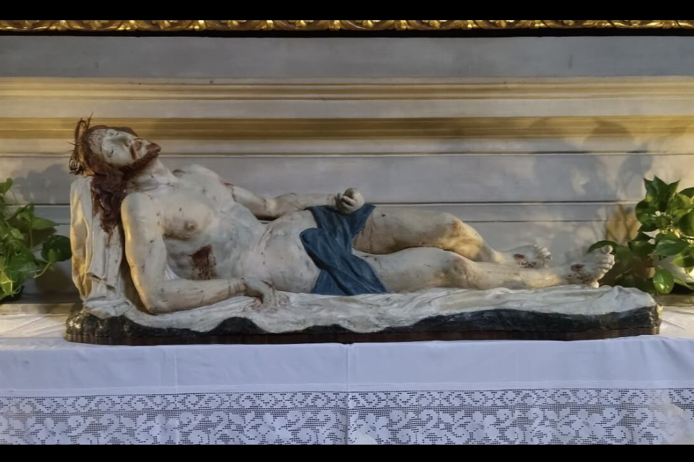 Restaurata la statua del Cristo deposto nella Chiesa di S.Egidio a Firenze