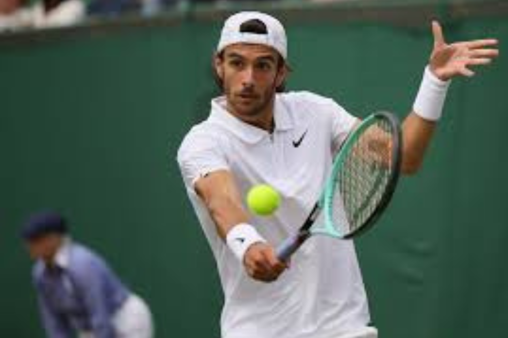 Partenza in salita per Lorenzo Musetti in Coppa Davis