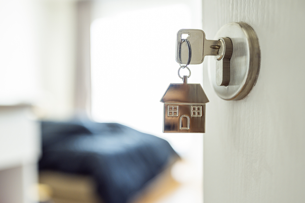 “Quella donna ha già occupato anche casa mia in passato”