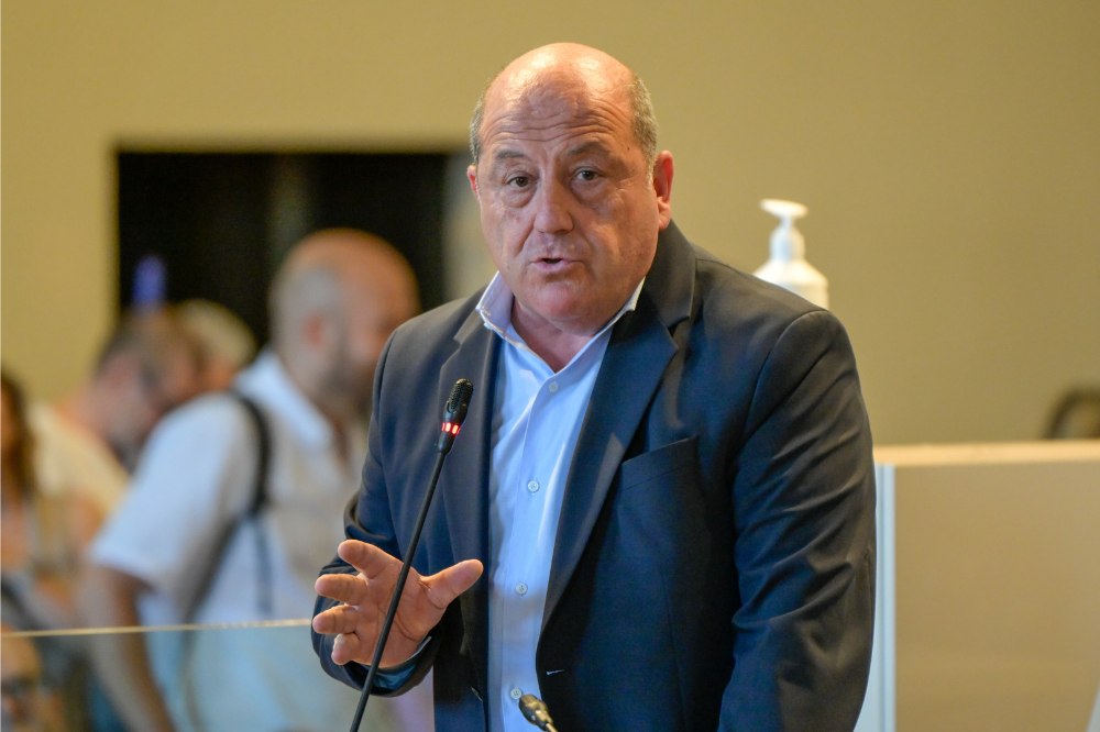 Rivoluzione dei parcheggi, centrodestra all'attacco 