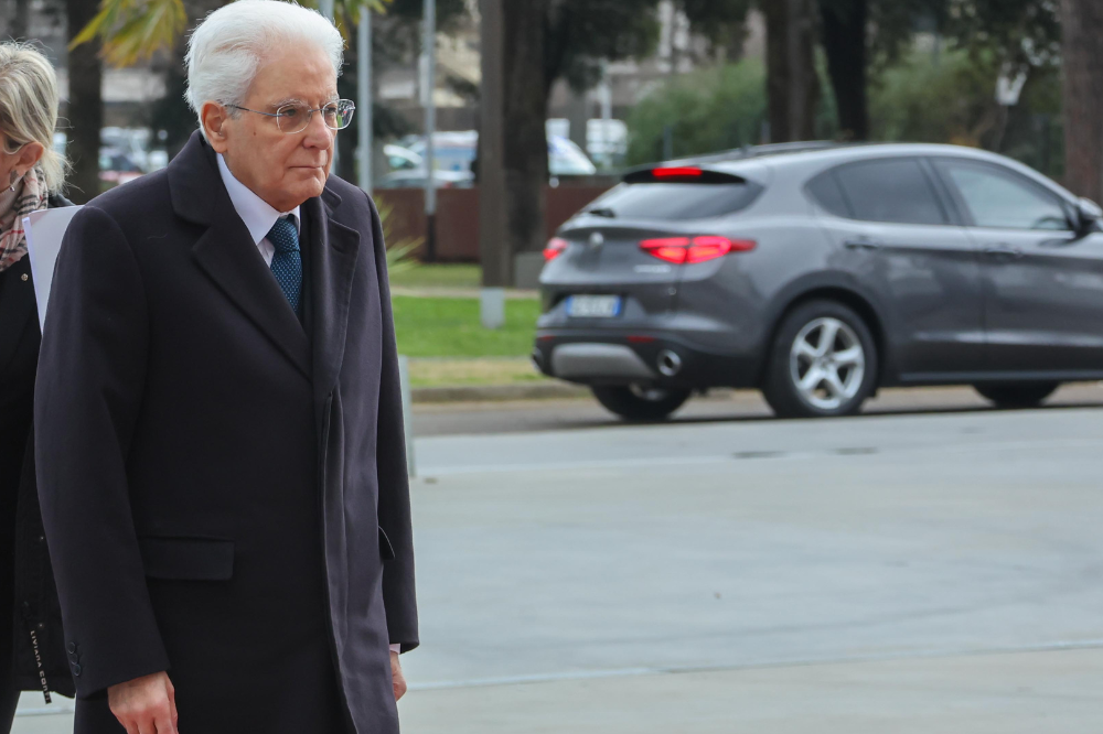 Minacce a magistrati e al presidente Mattarella, perquisiste le sedi di due gruppi neofascisti