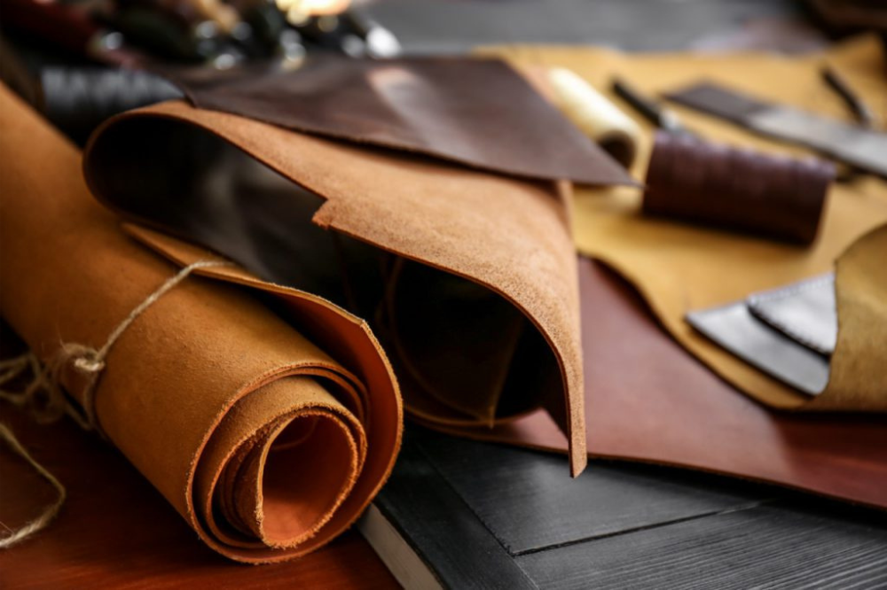 Il settore della pelletteria continua a contrarsi a Scandicci