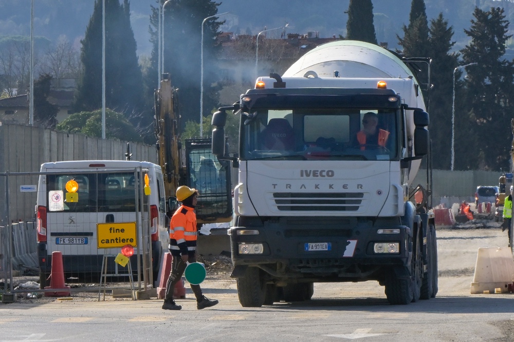 Traffico impazzito sui viali a causa dei cantieri della tramvia