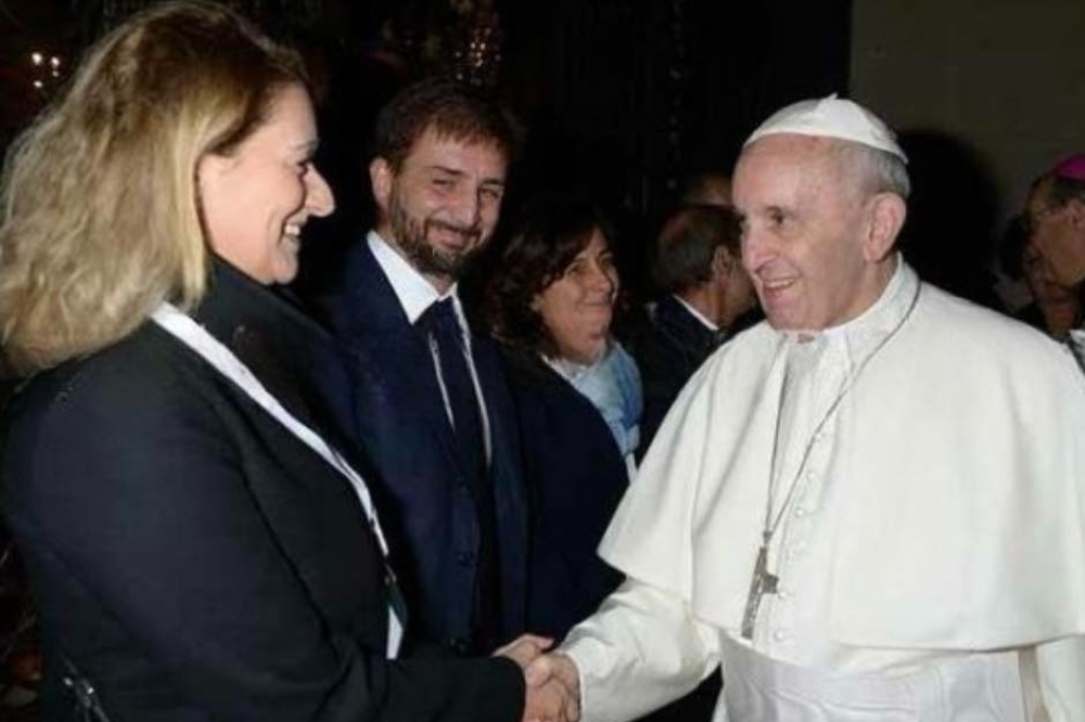 Il dolore di Prato per la morte di Papa Francesco