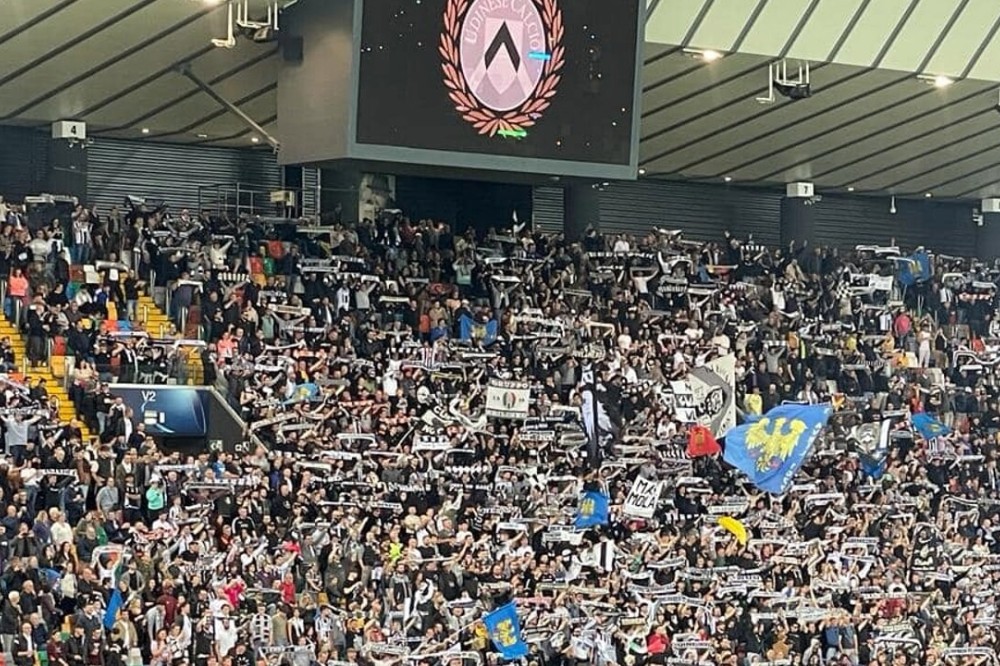 Udinese-Fiorentina, la Curva Nord friulana: 