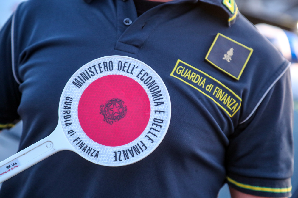 Ispezioni a locali notturni della Toscana, riscontrate diverse irregolarità