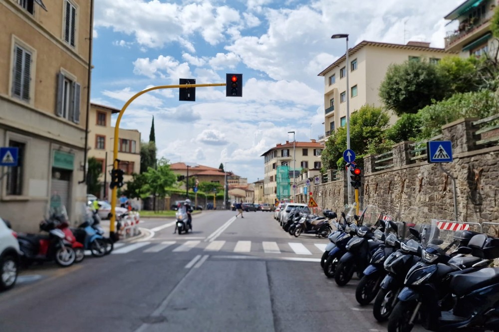 Firenze, attivato il semaforo tra Via Vittorio Emanuele e via Tavanti