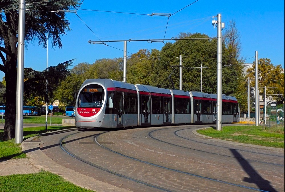 Tramvia Firenze, nuova fase lavori in lungarno Colombo