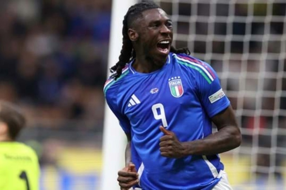 Kean lascia il ritiro degli azzurri per un problema muscolare alla coscia destra
