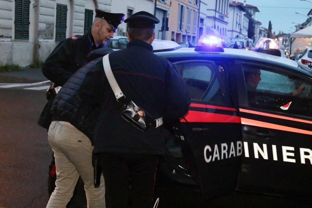 Rapina nel Centro di Firenze: turista trascinata a terra, arrestato 37enne