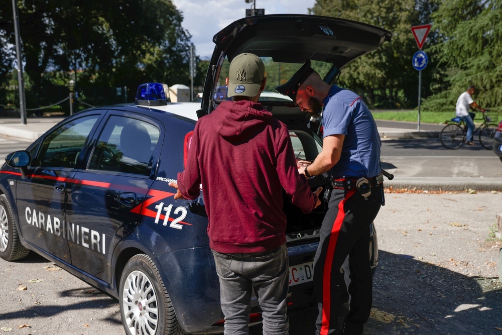 Aggressione per rapina alle Cascine, 2 medicati in ospedale