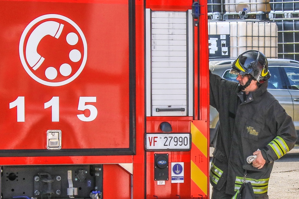 Incendi, distrutto dai vandali lo chalet nel giardino di Rifredi