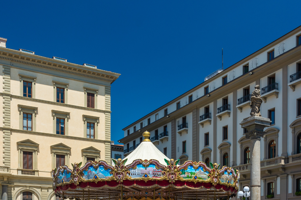 Lusso, piazza della Repubblica al top in Italia per il prezzo degli immobili