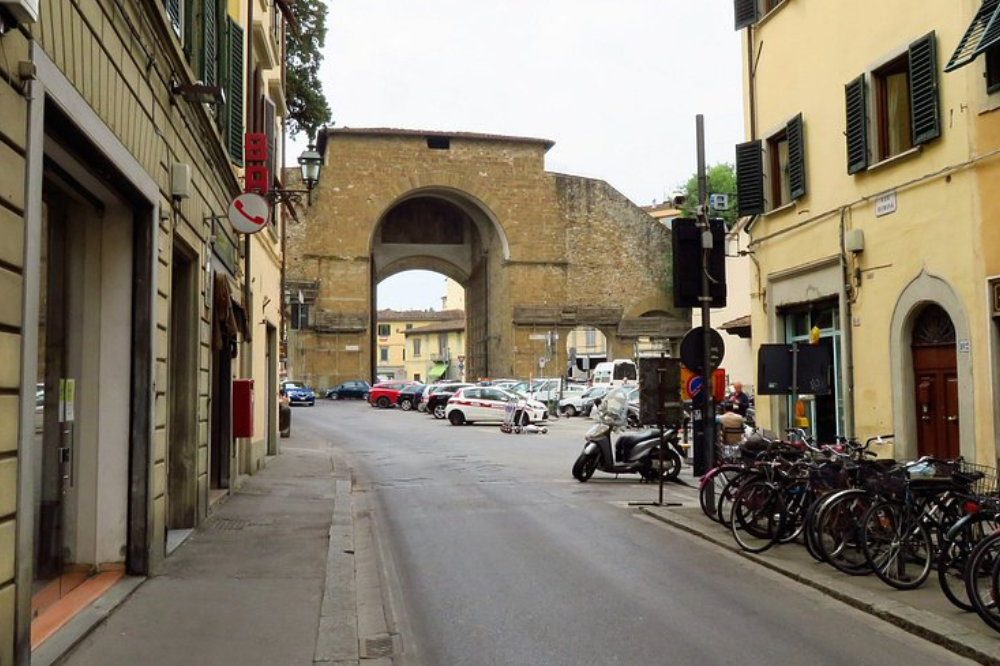Via Romana esasperata per i continui furti