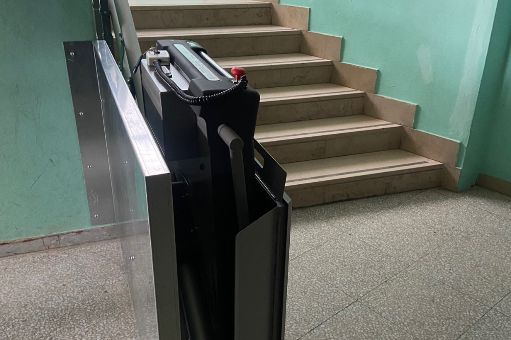 Contro le barriere architettoniche un nuovo servoscala a Montespertoli