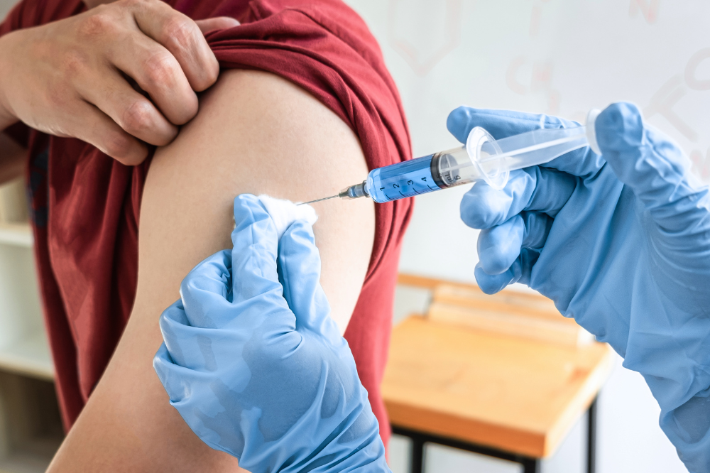 Vaccini, la Toscana si schiera a favore dell’obbligo