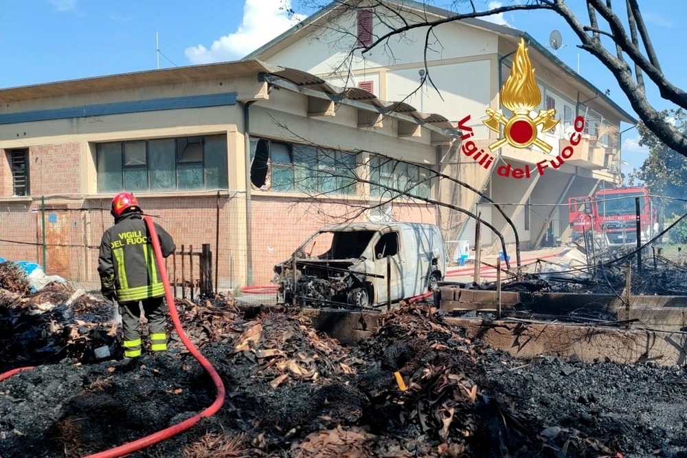Incendio al Viper Theatre, solidarietà della città