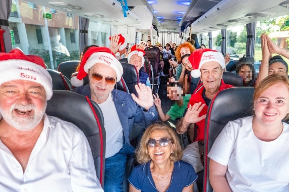 Estate al mare per i bambini delle Piagge con la Compagnia di Babbo Natale: la bella iniziativa