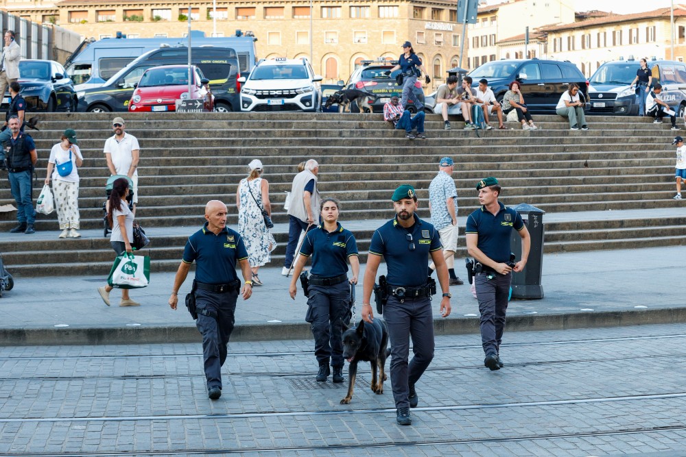 Pnrr, GdF sequestra fondi a ditta-fantasma di surgelati: la truffa 