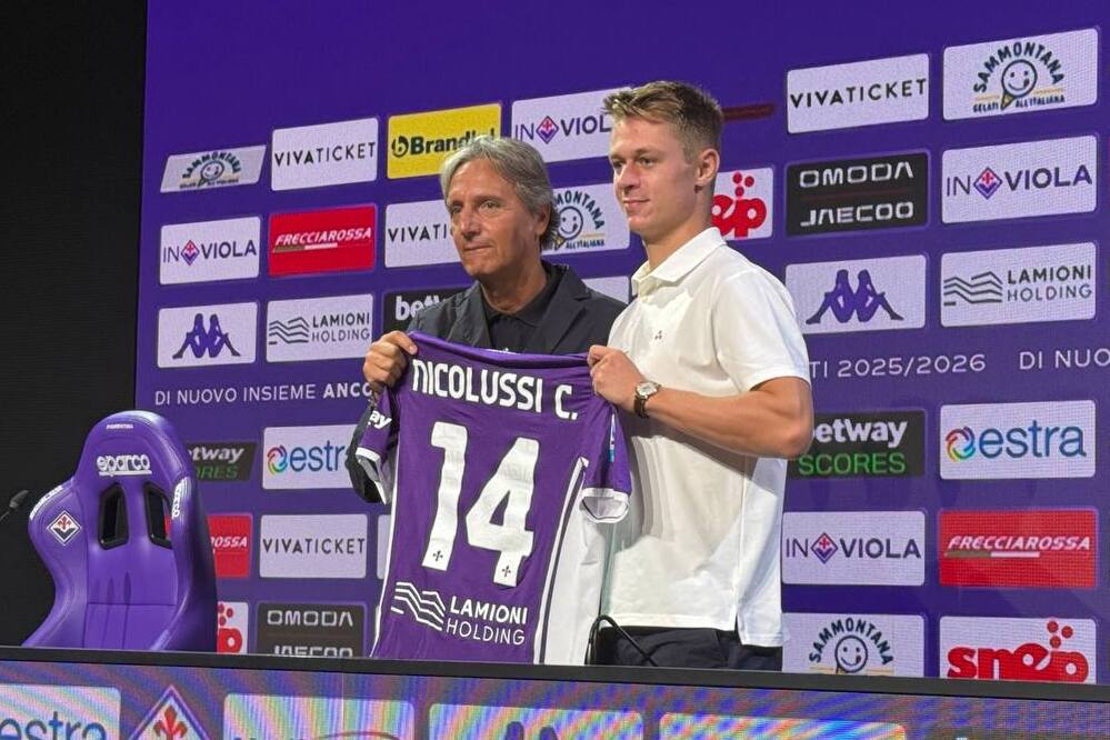 Nicolussi Caviglia si presenta: 'Felice di essere alla Fiorentina, porterò disciplina e creatività'