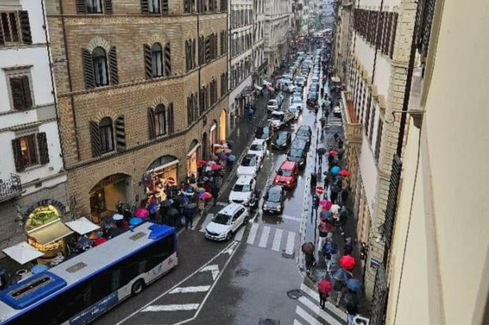 Firenze approva il nuovo regolamento sulle attività rumorose: tutte le novità 