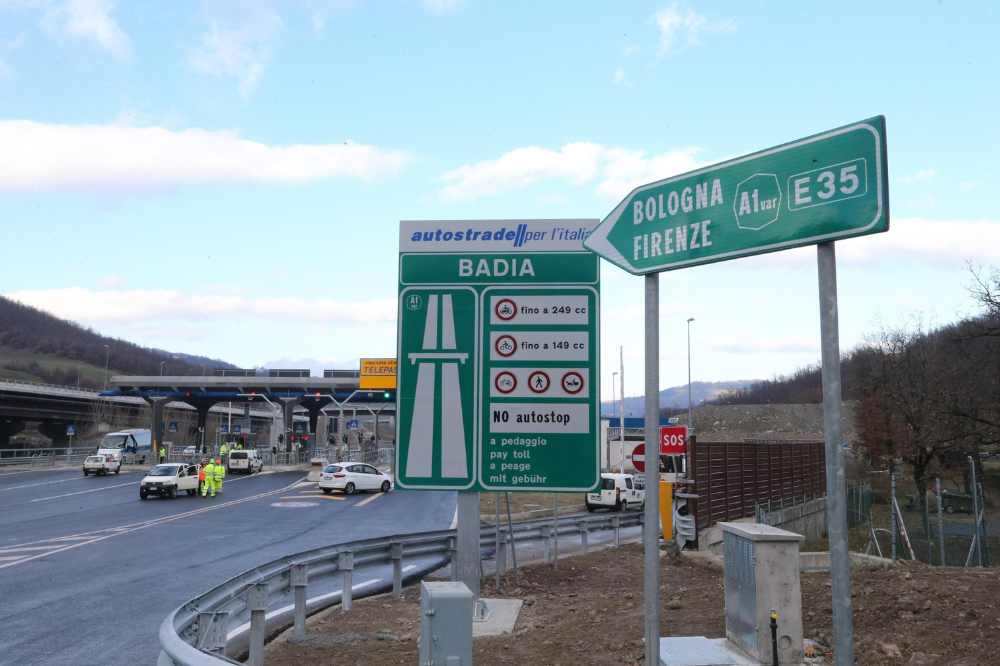 Incidente in galleria, chiusa l'A1 fra Bologna e Firenze