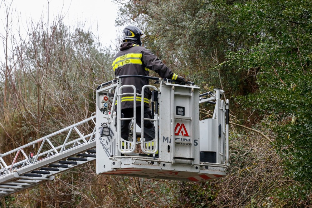 AGGIORNATA - A fuoco quadro elettrico in stabile a Firenze: soccorsi in 11