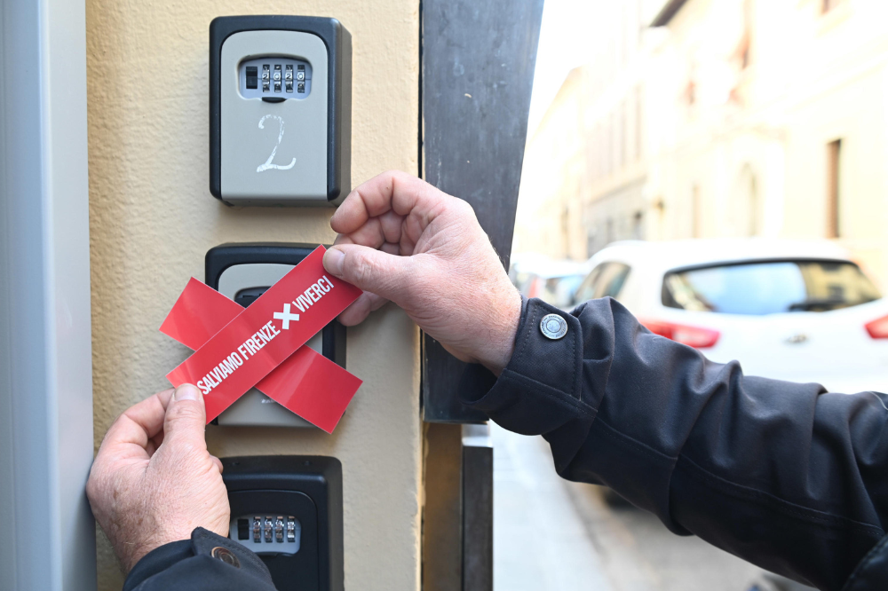 Nuove trovate contro il divieto di self check in