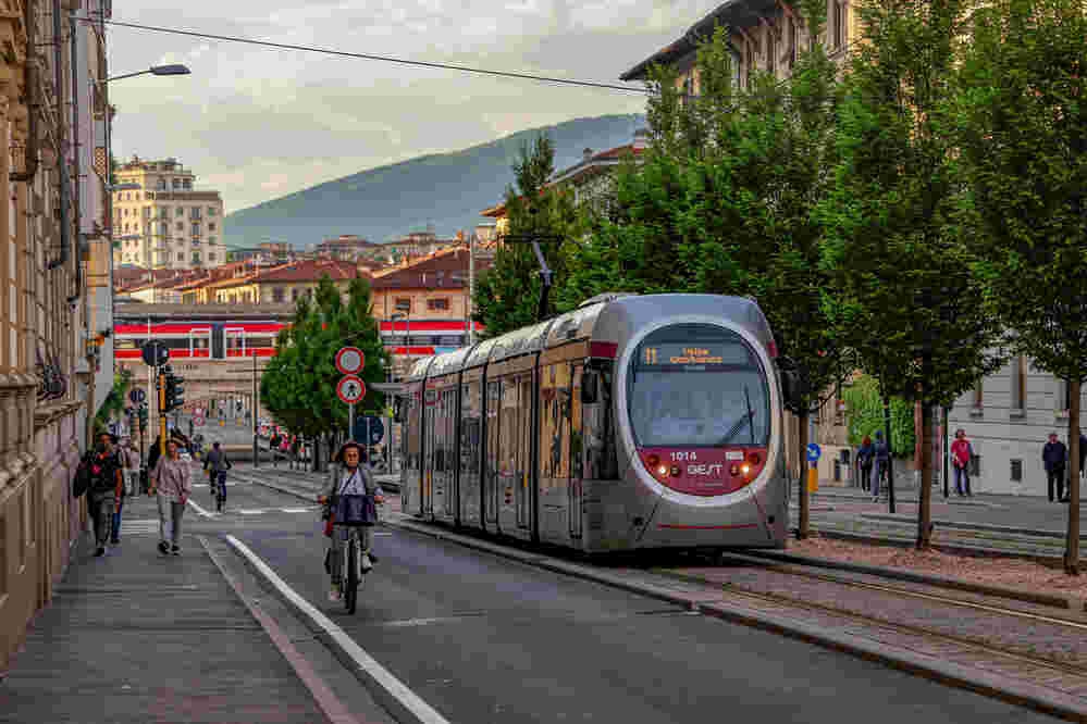 “Problemi tecnici”, interrotta la linea T1 della tramvia