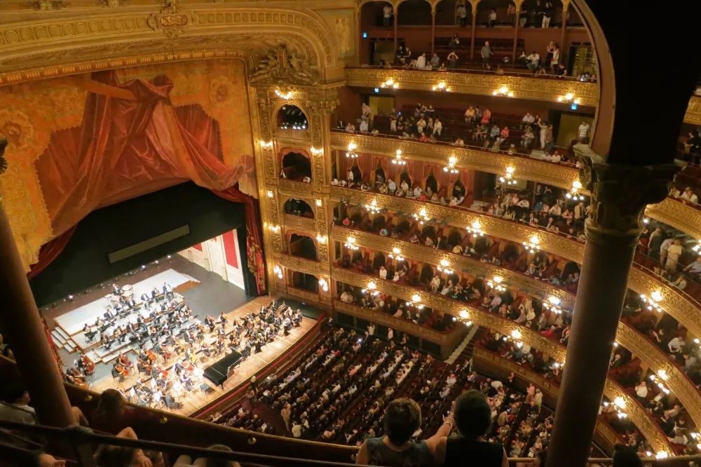 Teatro della Toscana, molte le questioni sul tavolo