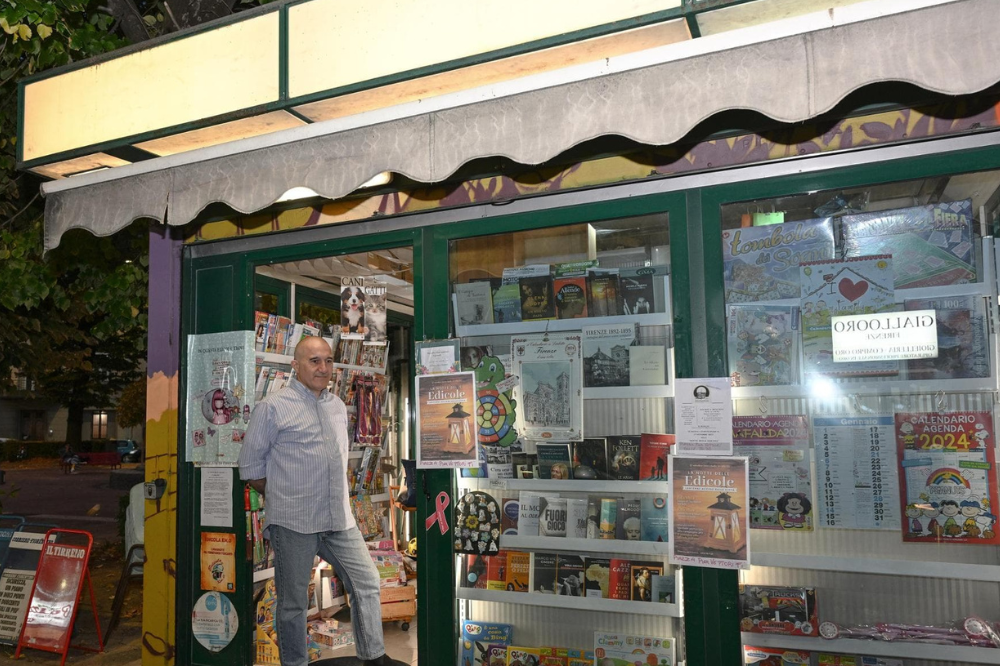 A Firenze la Notte delle edicole, gli edicolanti raccontano la crisi