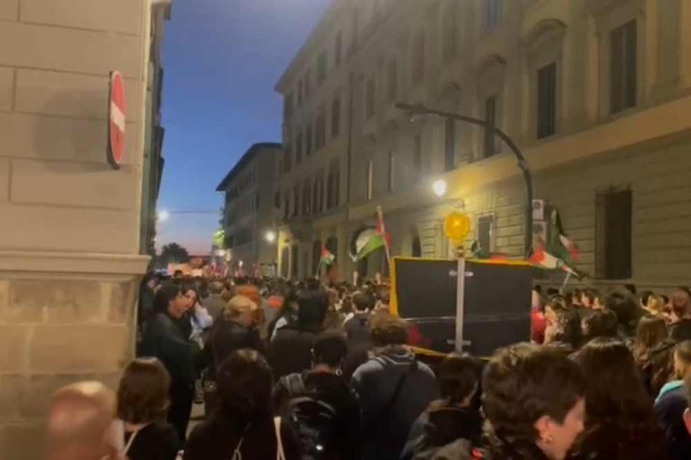 Manifestazione in corso a Firenze: corteo partito da piazza Indipendenza