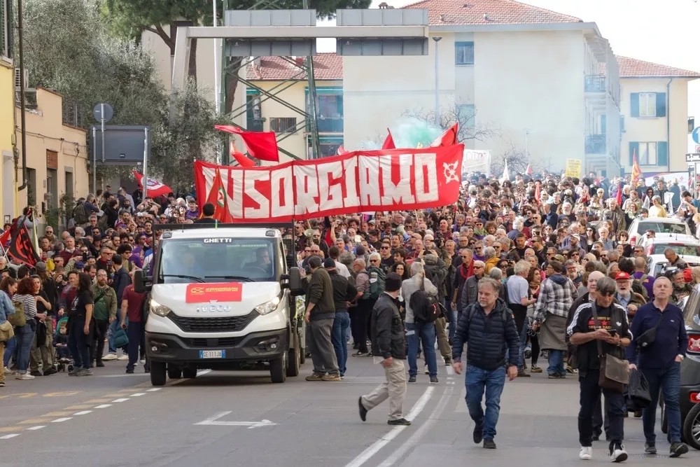 Ex Gkn in piazza a Firenze: corteo per la reindustrializzazione